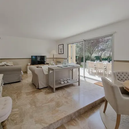 Vila Jardin-duzes Saint-Quentin-la-Poterie